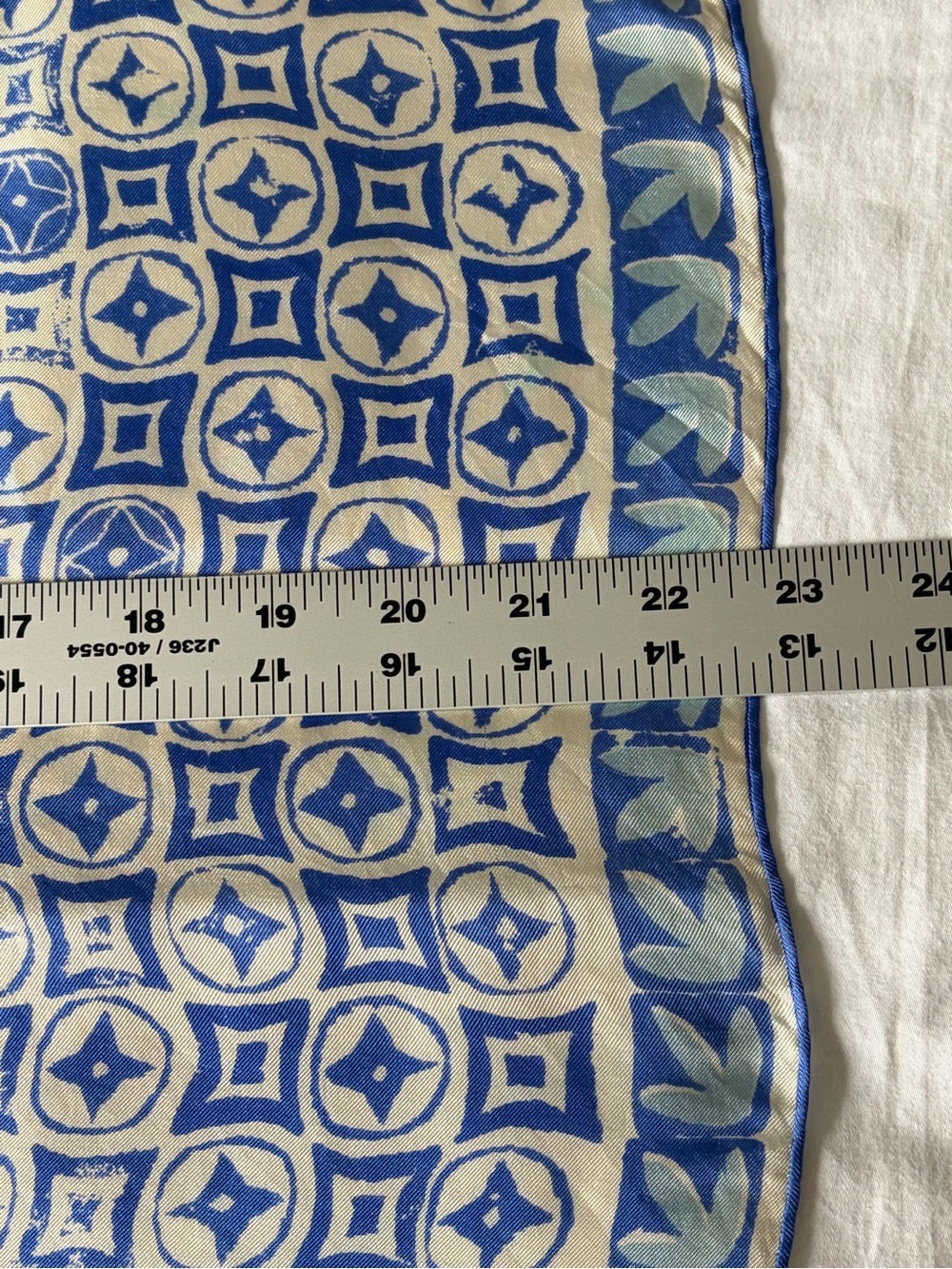 Vintage Block Printed Silk Scarf Blue and Cream Geometric Rolled Edges 22x22” - Picture 11 of 11